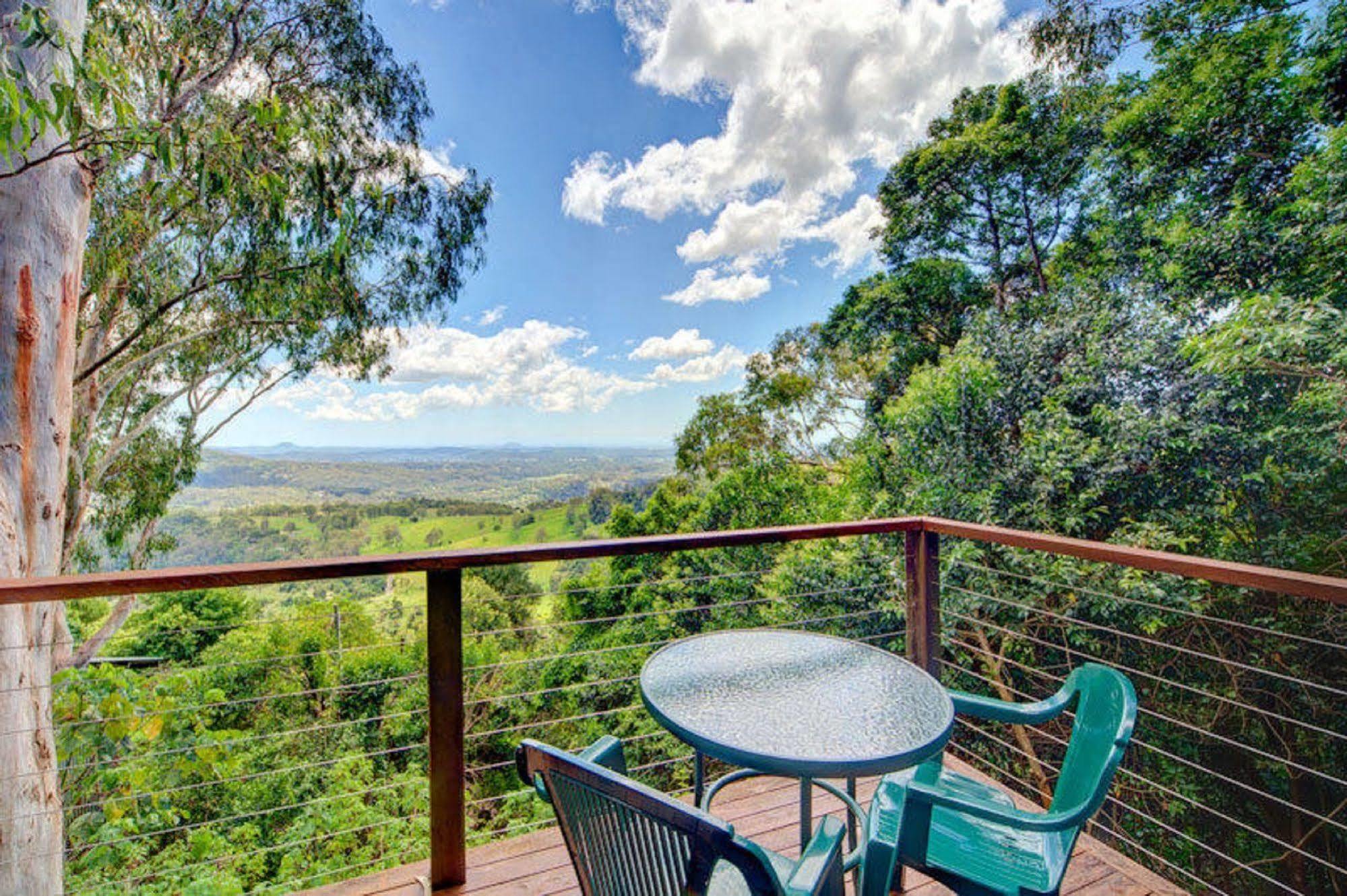 Treetops Seaview Montville Exteriér fotografie